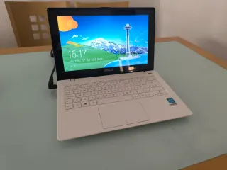 Asus F200CA PC (averiado)
