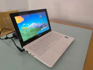 Asus F200CA PC (averiado)