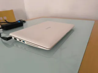 Asus F200CA PC (averiado)
