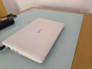 Asus F200CA PC (averiado)