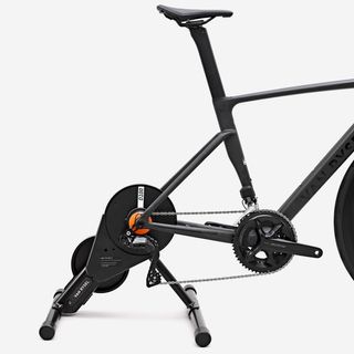Rodillo Entrenamiento Van Rysel D100 Zwift Ready