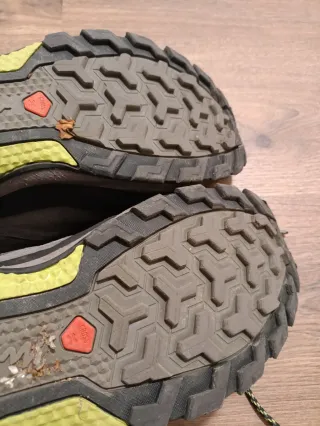 Botas montaña trekking Quechua caña baja