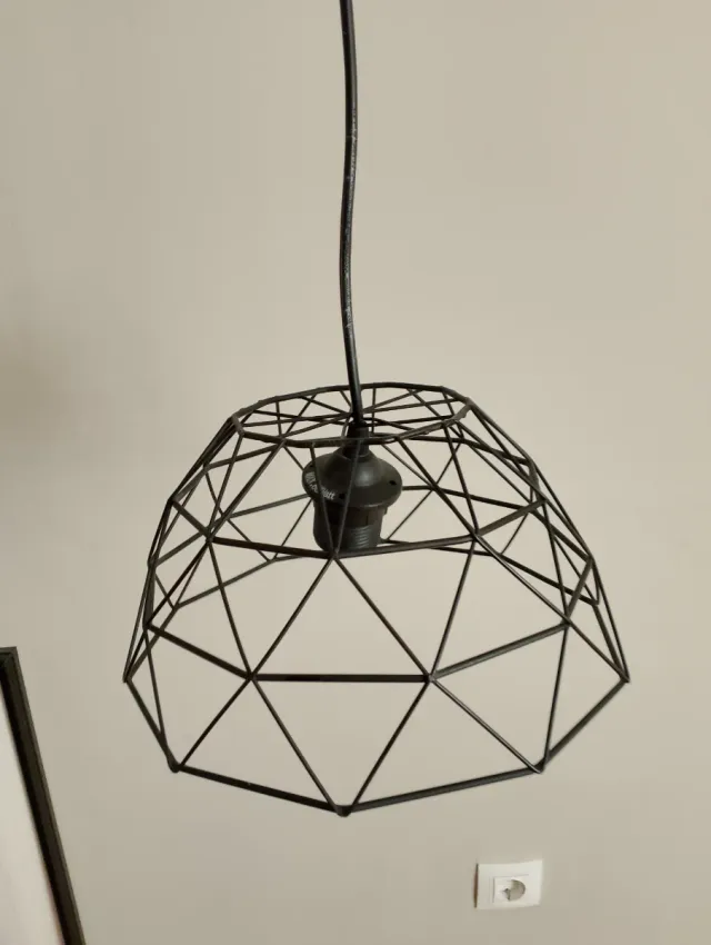 Lámpara colgante geométrica negra