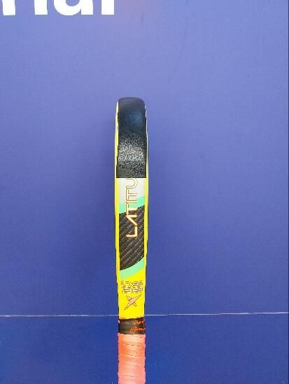 PALA DE PADEL StarVie AQUILA PRO