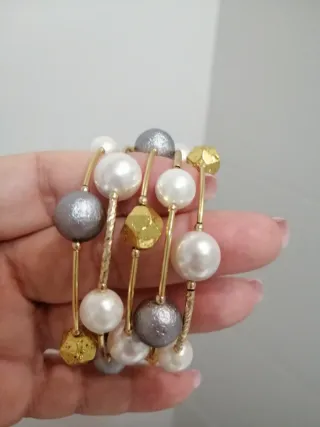 Lote de Collar y pulsera dorado con perlas grises