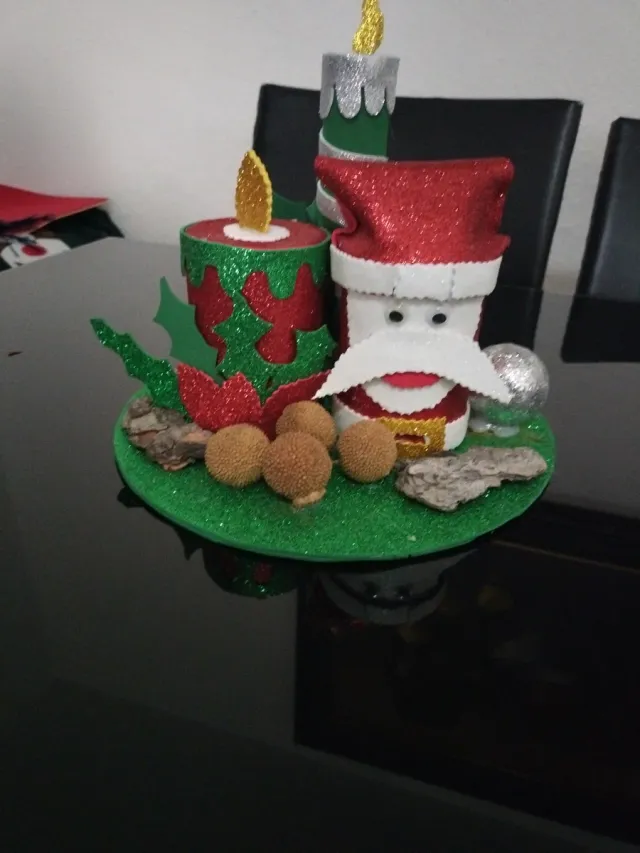 Centro de mesa Navideño con Velas y Santa