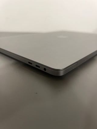 MacBook Pro A2141 i7 16GB 512GB
