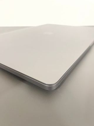 MacBook Pro A2141 i7 16GB 512GB