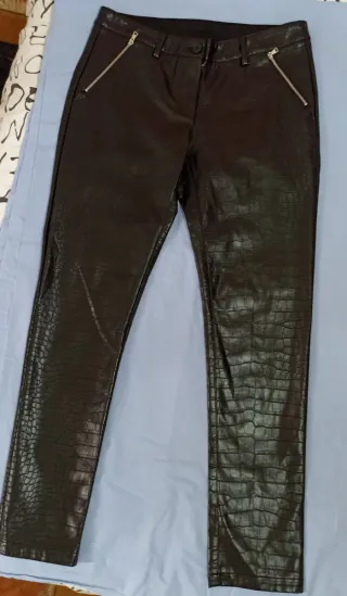 Pantaloni skinny similpelle neri