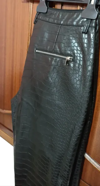 Pantaloni skinny similpelle neri