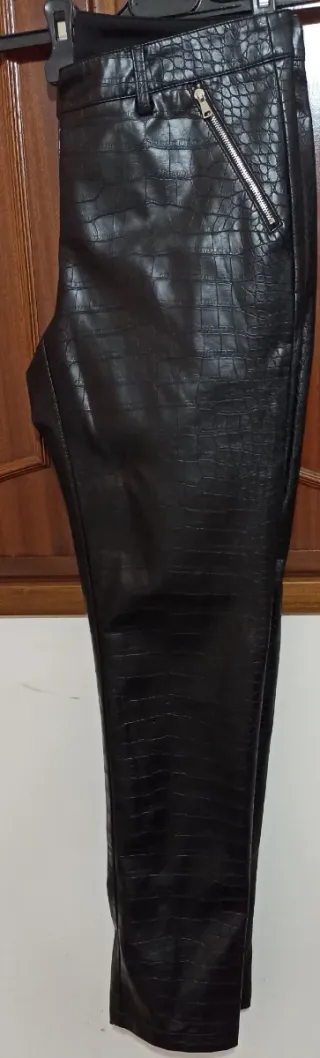 Pantaloni skinny similpelle neri