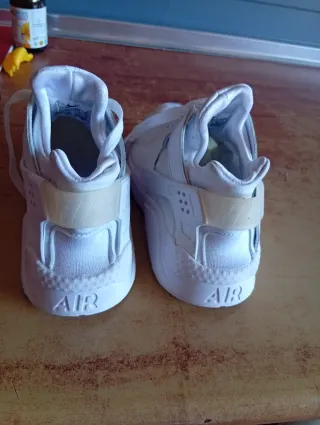 Nike Air Huarache Blancas