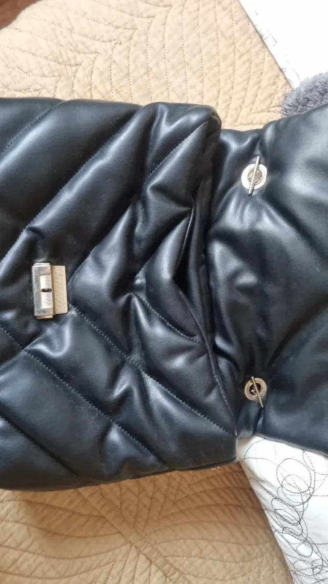 Bolso piel negro Zara