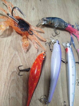 Lote señuelos pesca mar y río