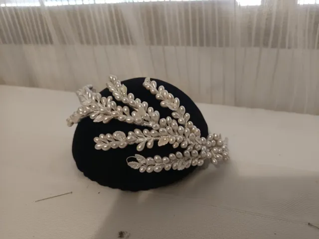 Tocado Novia Perlas Hecho a Mano