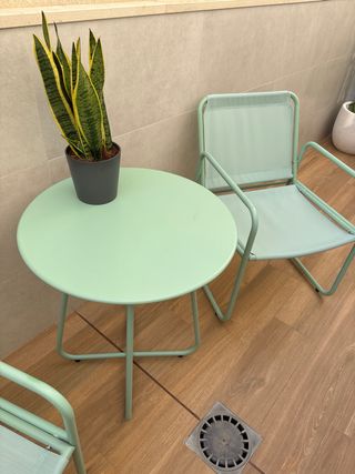 Mesa y 2 sillas Exterior