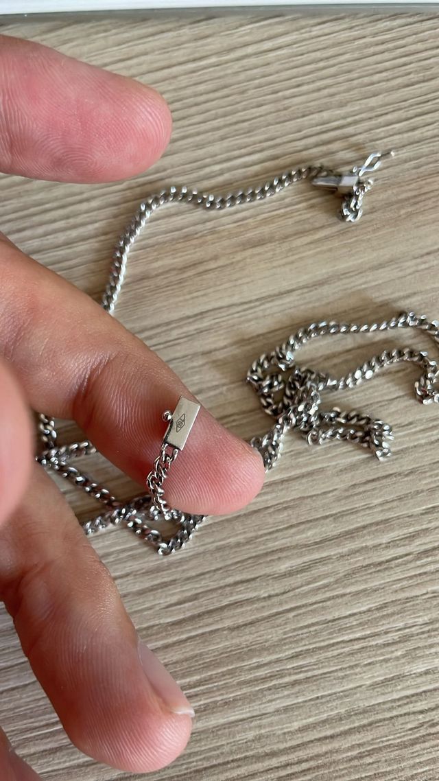 Cadena de oro blanco