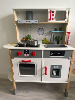Cocinita de madera para niños