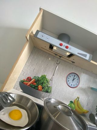 Cocinita de madera para niños