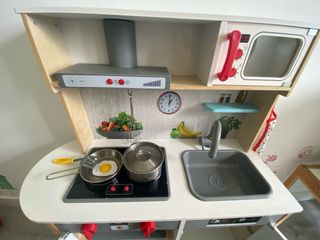 Cocinita de madera para niños