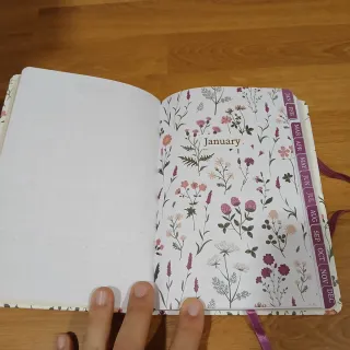 Agenda 2026 floral com elástico