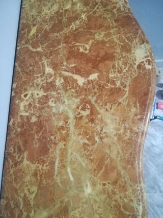 Consola de madera tallada