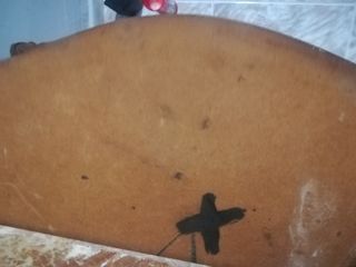 Consola de madera tallada