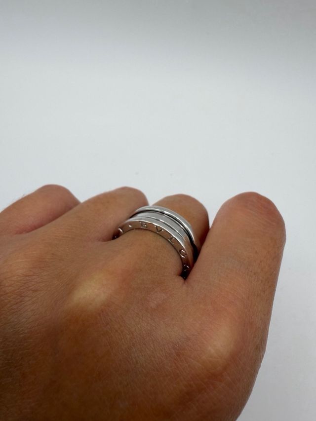Anillo Bvlgari oro blanco