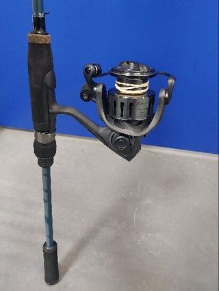 Conjunto Caña + Carrete Pesca Señuelos WXM 500 Spinning