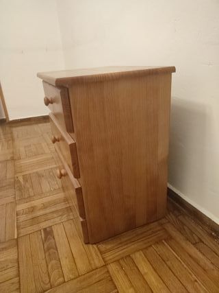 Comodino in legno di pino