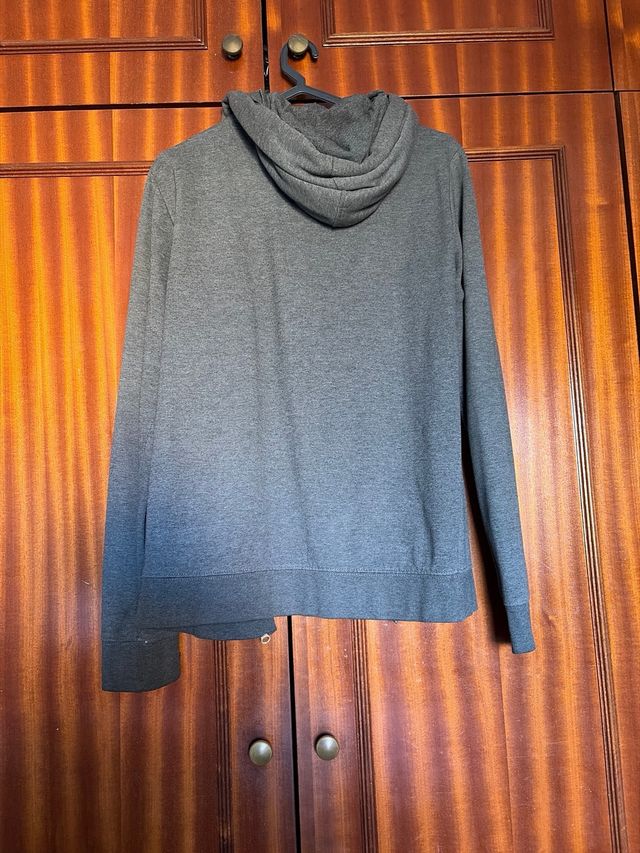 Casaco com fecho Bershka cinza