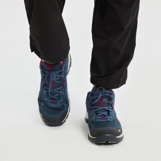 Zapatillas de montaña y trekking impermeables Mujer Quechua