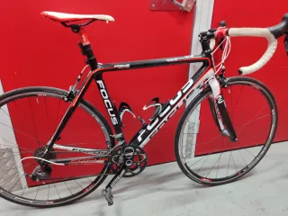 Bicicleta Carretera Focus Cayo Evo Carbono