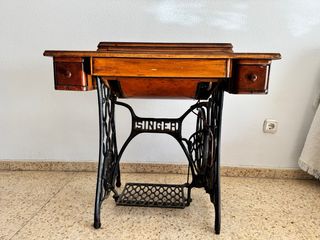 Máquina de coser Singer modelo 66 “Lotus” de 1929