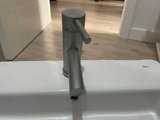 Lavabo Roca Blanco y Cromo