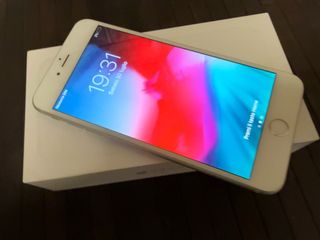 iPhone 6 Plus 16GB + 4 Cover