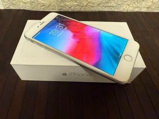 iPhone 6 Plus 16GB + 4 Cover