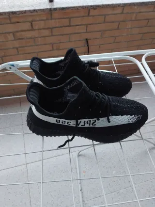 Adidas Yeezy 350 Boost