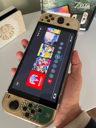 Nintendo Switch OLED Zelda Edition, come nuovo. 