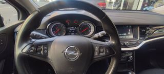 Opel Astra 2021