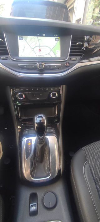 Opel Astra 2021