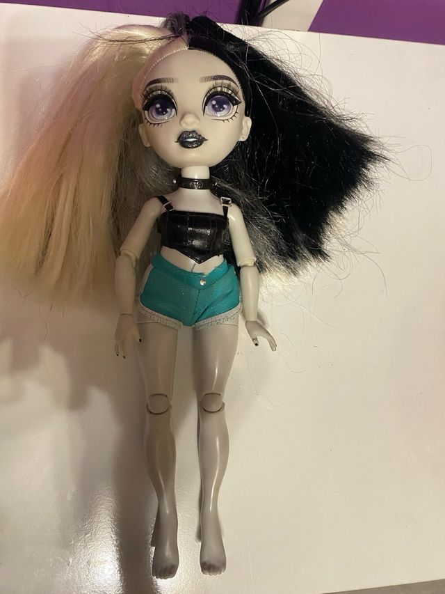 Muñeca Rainbow High - harley Lane