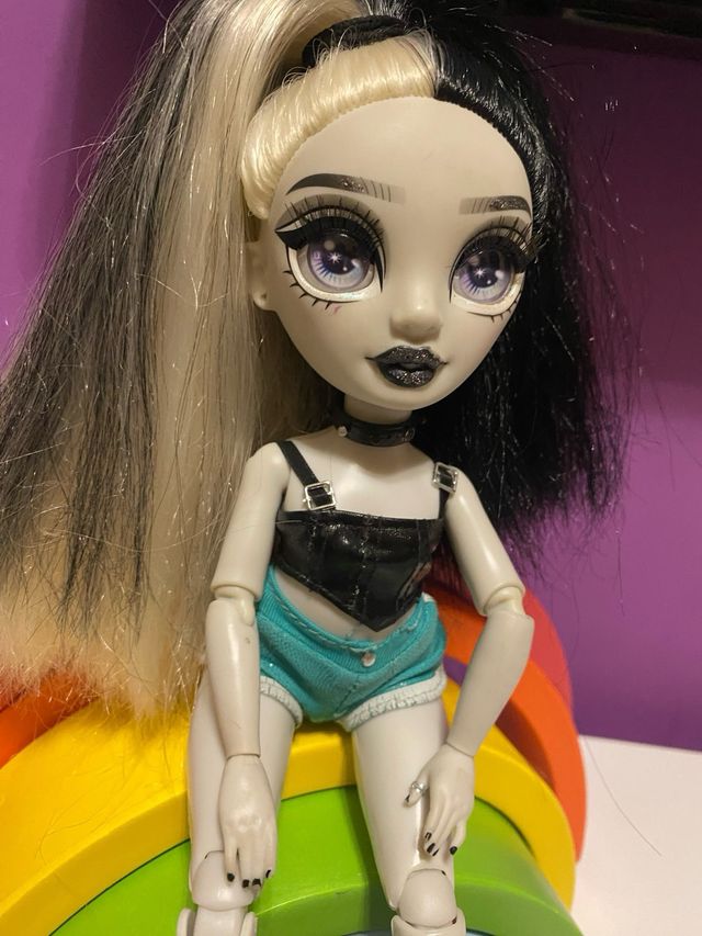 Muñeca Rainbow High - harley Lane