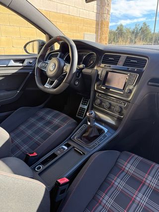 Volkswagen Golf 2015