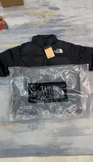 The North Face 1996 Retro Nuptse M Negro