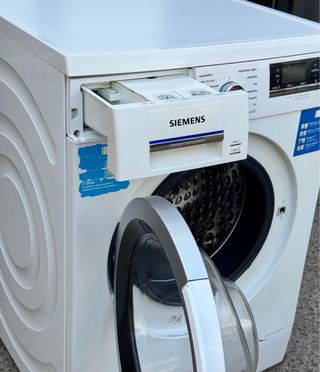 LAVADORA DE CARGA FRONTAL MARCA SIEMENS DE 8 KILOS