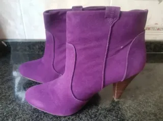 Botines ante morado talla 39