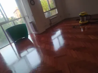 Acuchillado y Barnizado de Suelos de Madera