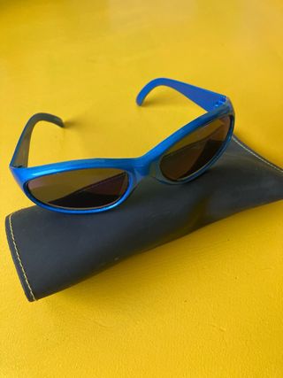 Se vende lote de 6 gafas de sol nuevas.