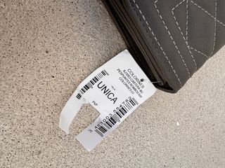 Cartera gris acolchada nueva